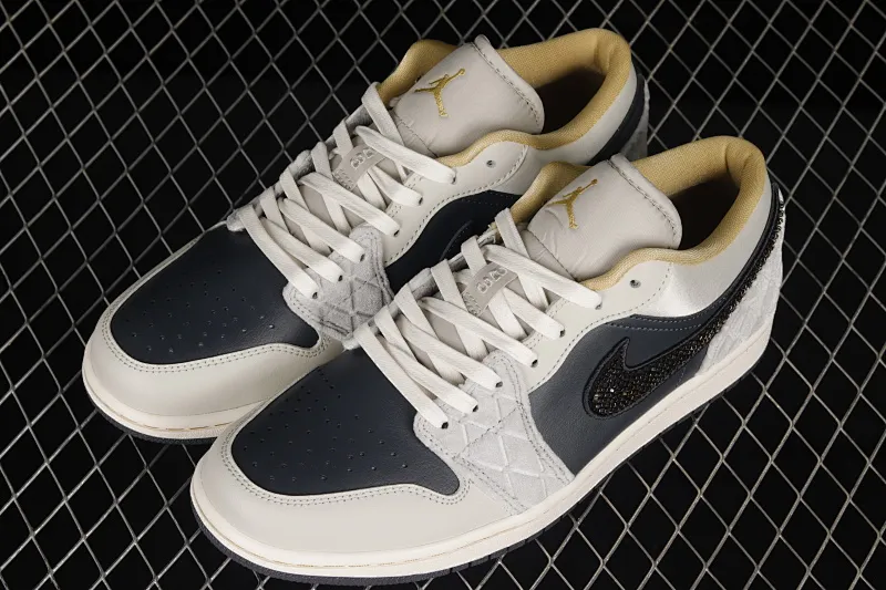 All categories Air Jordan Jordan series basketball shoes Air Jordan 1 Low G version pure original Air Jordan 1 Low AJ1 Joe 1 black and gray satin sports culture basketball shoes DV1762-001